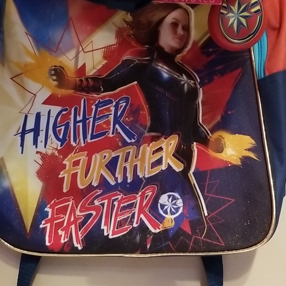 Captain Marvel backpack 4 piece set - Picture 6 of 8